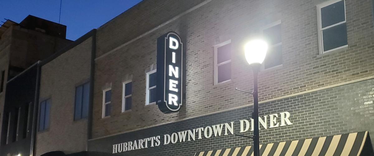 Hubbarts Downtown Diner sign by Monitor Signs