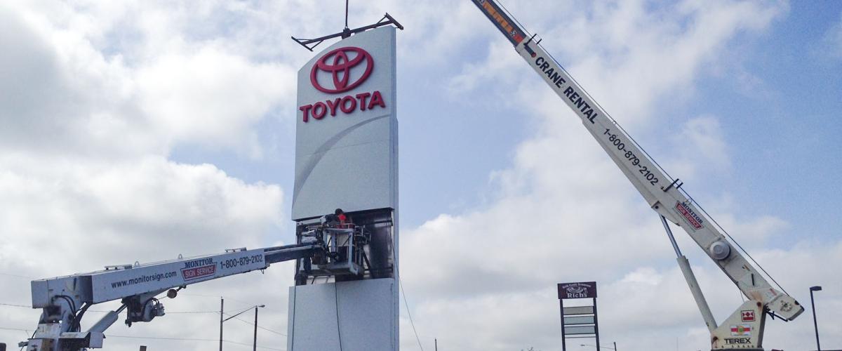 Toyota sign installation by Monitor Signs