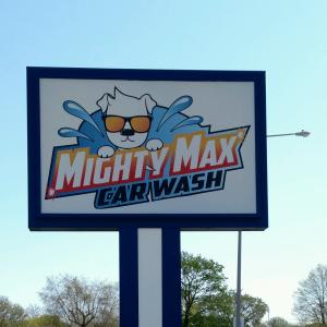 Pylon Sign - Mighty Max Carwash